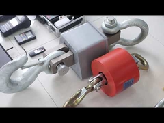 Suspensão de escamas de guindaste na sala de amostragem